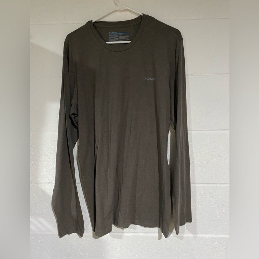 Brown Columbia longsleeve large